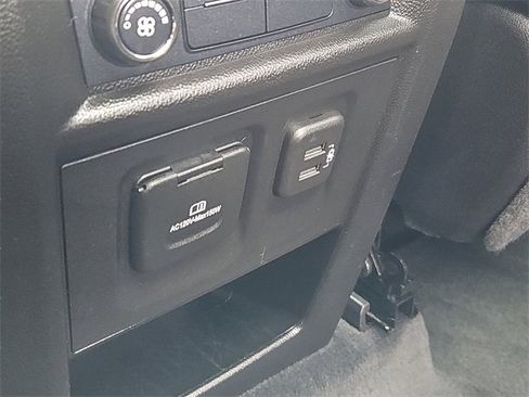 Used 2020 Chevrolet Traverse RS image 23