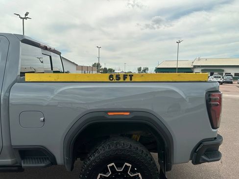 Used 2025 GMC Sierra 2500 AT4X AWD/4WD image 43