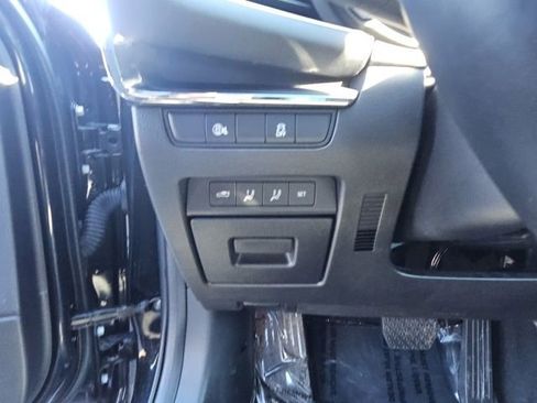 Used 2025 MAZDA MAZDA3 s image 37