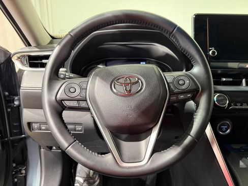 Certified 2023 Toyota Venza LE AWD/4WD image 22
