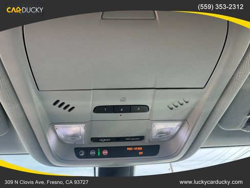 Used 2019 Chevrolet Blazer LT image 18