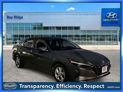 Used 2023 Hyundai Elantra SE