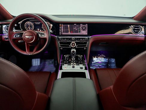 Used 2023 Bentley Flying Spur V8 image 25