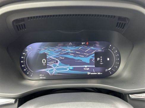 New 2026 Volvo XC60 B5 Plus w/ Climate Package image 19