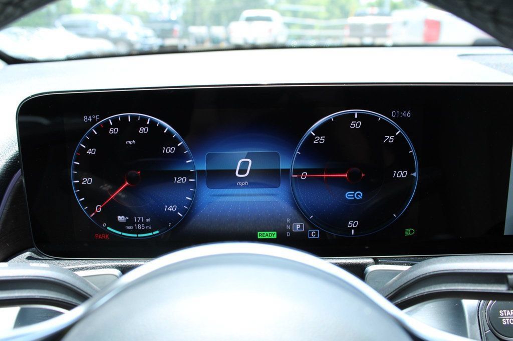 Used 2023 Mercedes-Benz EQB 300 4MATIC image 15