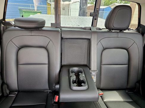 Used 2016 GMC Canyon SLT AWD/4WD image 24