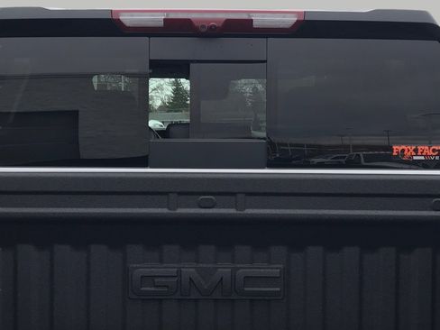 New 2026 GMC Sierra 1500 AT4 w/ AT4 Premium Package AWD/4WD image 11