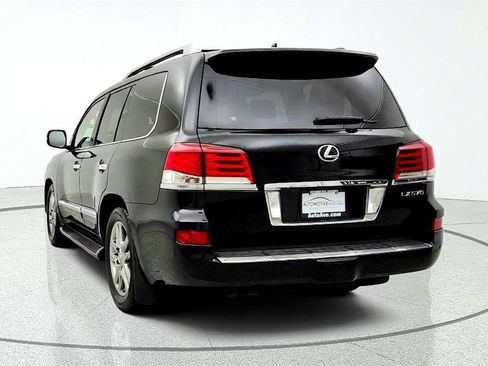 Used 2013 Lexus LX 570 4WD w/ Luxury Pkg image 6