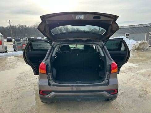 Used 2018 Mitsubishi Outlander Sport ES image 14