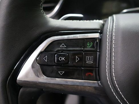 New 2025 Jeep Grand Cherokee L Overland w/ Advanced Protech Group III image 36