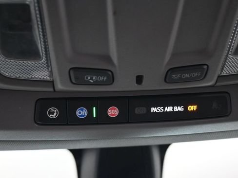 Used 2022 Chevrolet Silverado 1500 Custom RWD image 29