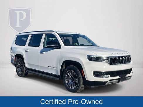 Certified 2024 Jeep Wagoneer L Series II w/ Flexible Seating Group AWD/4WD image 2