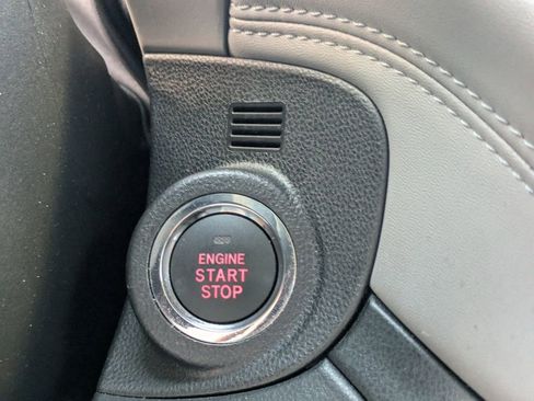 Used 2022 Subaru Outback Limited image 24