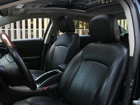 Used 2013 Buick LaCrosse Touring FWD image 16