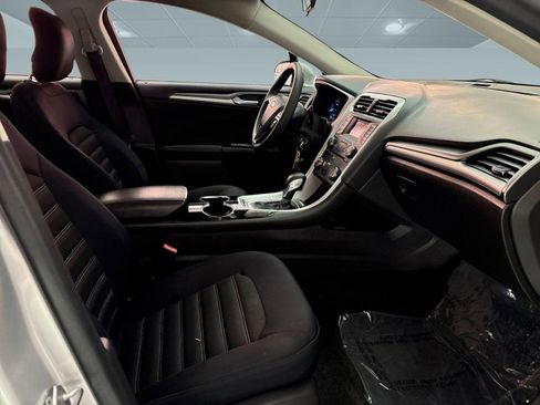 Used 2014 Ford Fusion SE image 21