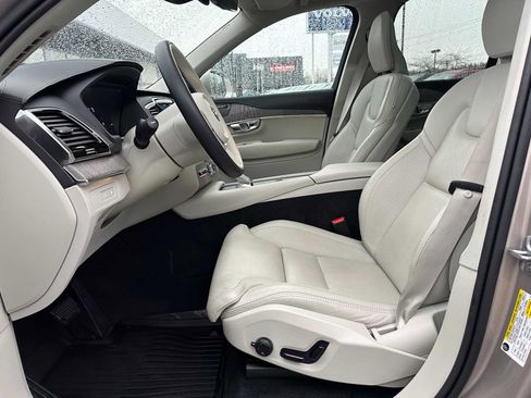Certified 2023 Volvo XC90 T8 Ultimate image 20