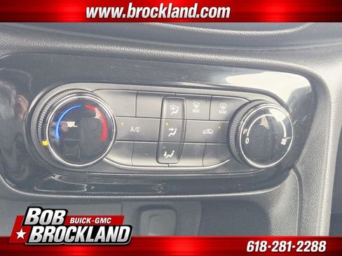 Used 2021 Buick Encore GX Preferred FWD image 28
