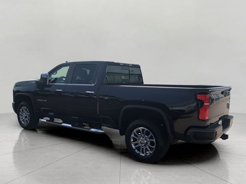 Certified 2025 Chevrolet Silverado 2500 LT w/ Z71 Chrome Sport Edition AWD/4WD image 5