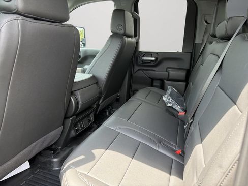 Used 2025 GMC Sierra 2500 Pro AWD/4WD image 15