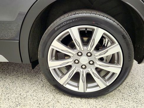 Used 2023 Cadillac XT4 Premium Luxury w/ Cold Weather Package AWD/4WD image 9