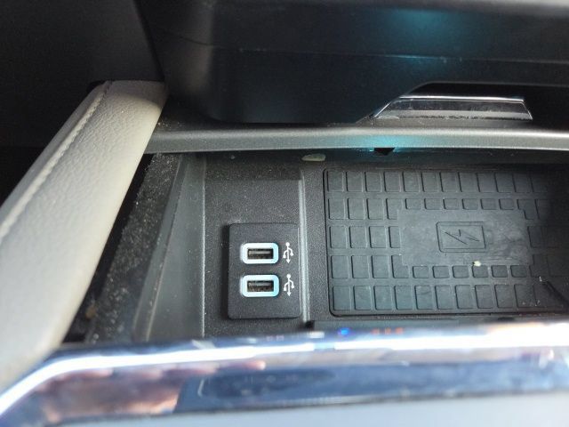 Used 2019 Ford Expedition XLT w/ Equipment Group 202A RWD image 28