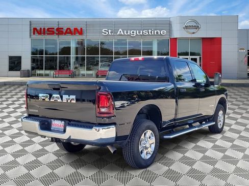 Used 2025 RAM 2500 Big Horn AWD/4WD image 2