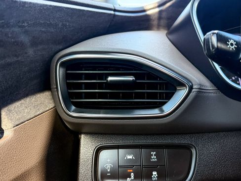 Used 2019 Hyundai Santa Fe SE AWD/4WD image 43
