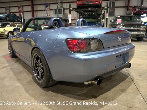 Used 2002 Honda S2000 image 6