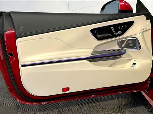New 2026 Mercedes-Benz CLE 450 4MATIC Cabriolet image 11