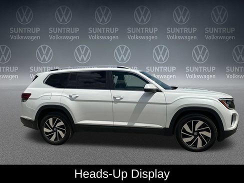 Used 2025 Volkswagen Atlas SEL AWD/4WD image 8