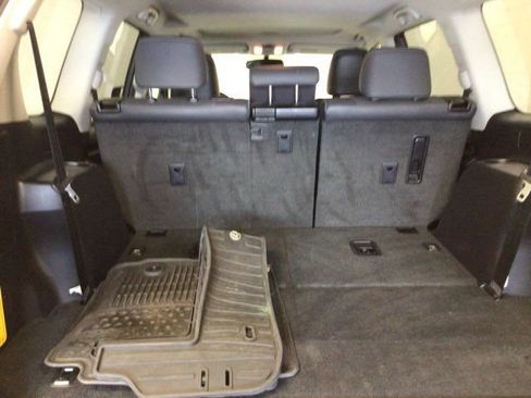 Used 2015 Lexus GX 460 w/ Navigation Package AWD/4WD image 12