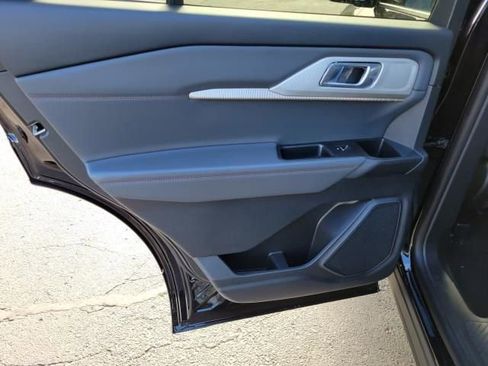 New 2026 Ford Explorer Active image 15