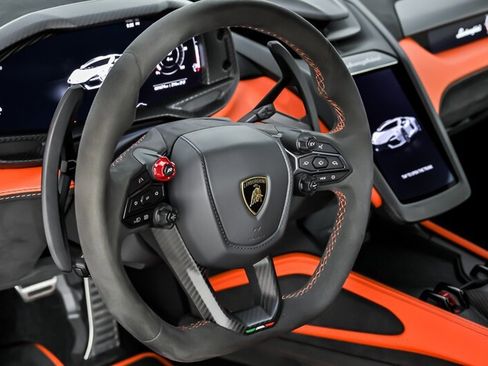 Used 2024 Lamborghini Revuelto AWD/4WD image 23