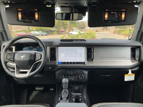 New 2025 Ford Bronco Outer Banks image 41