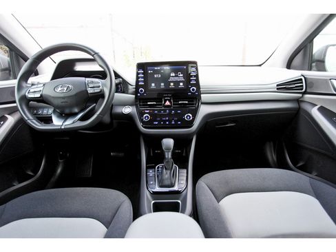 Used 2020 Hyundai Ioniq SEL image 11