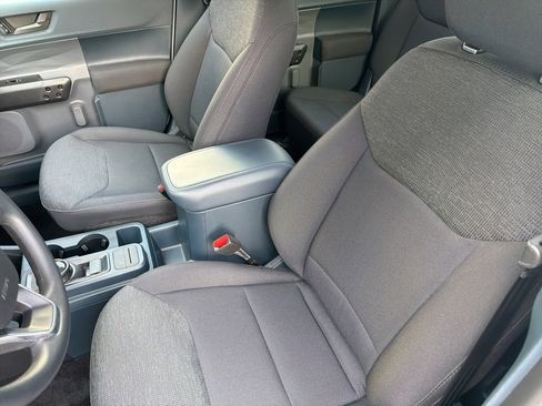 Used 2025 Ford Maverick XL w/ 4K Tow Package image 9