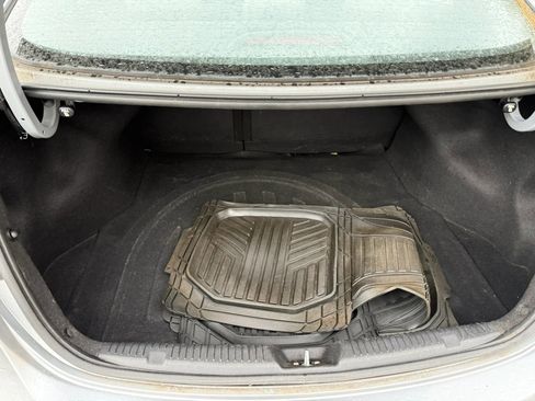 Used 2016 Hyundai Elantra SE image 15