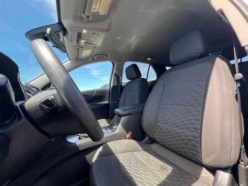 Used 2020 Chevrolet Equinox LT FWD image 17