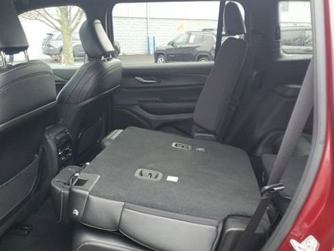 Certified 2024 Jeep Grand Cherokee L Altitude image 22