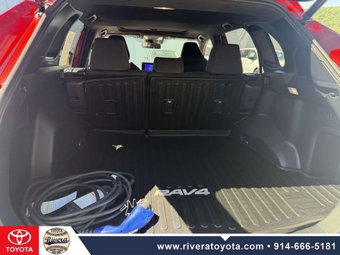 Used 2023 Toyota RAV4 SE w/ Weather & Moonroof Package AWD/4WD image 19