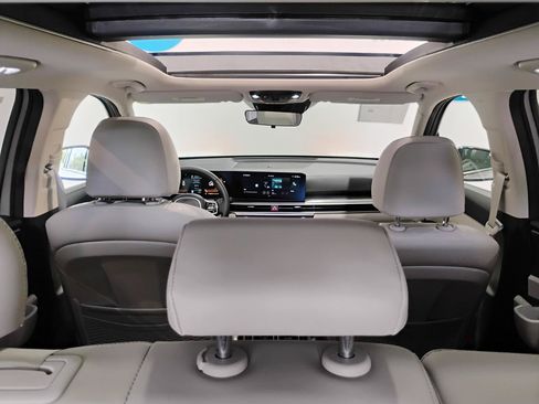 Used 2025 Kia Sorento S w/ Panoramic Sunroof Package FWD image 12