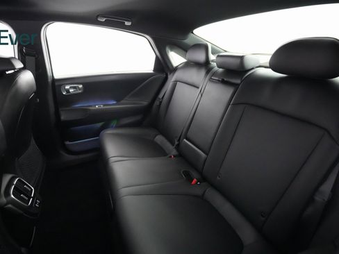 Used 2023 Hyundai Ioniq 6 Limited image 10