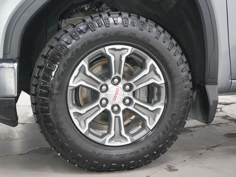 Used 2024 GMC Sierra 1500 SLE w/ Preferred Package image 29
