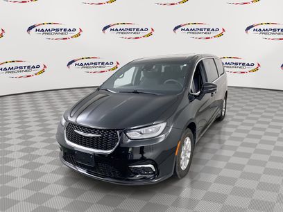 Used 2024 Chrysler Pacifica Touring