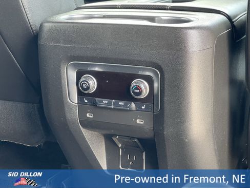 Used 2021 Chevrolet Suburban Premier w/ Premium Package image 14