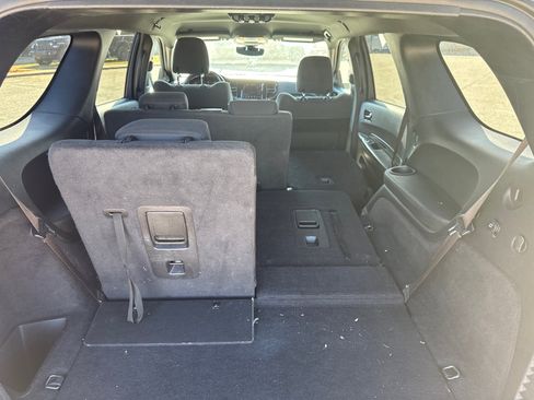 Used 2023 Dodge Durango GT image 16