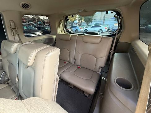 Used 2011 Nissan Pathfinder LE w/ Navigation Pkg image 24
