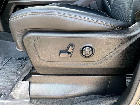 Used 2020 RAM 1500 Sport w/ Level 2 Equipment Group AWD/4WD image 27