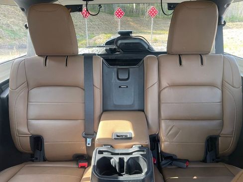 Used 2021 Jeep Wrangler Unlimited Sahara image 17