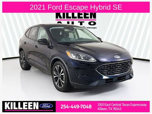 Used 2021 Ford Escape SE w/ SE Sport Appearance Package FWD image 1